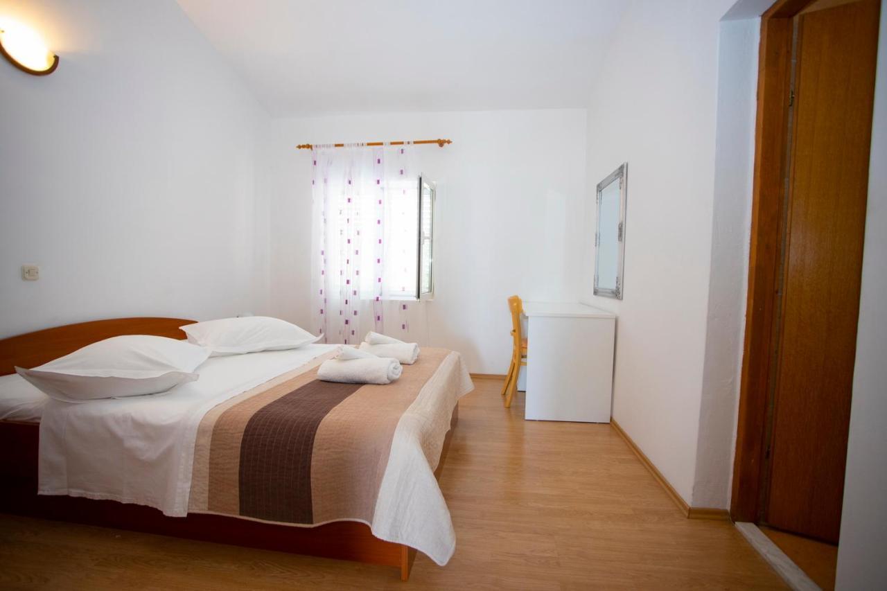 Apartmani Miki Подгора Экстерьер фото