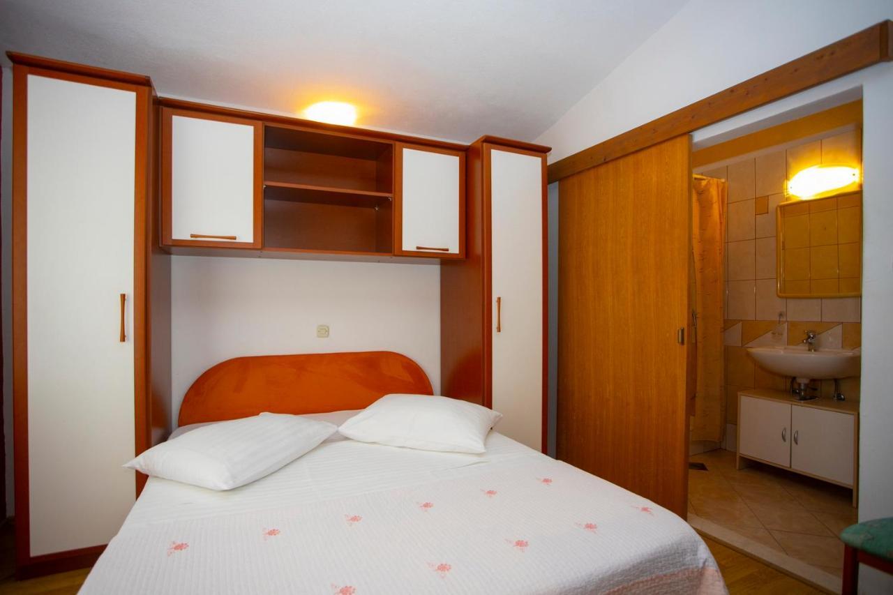 Apartmani Miki Подгора Экстерьер фото